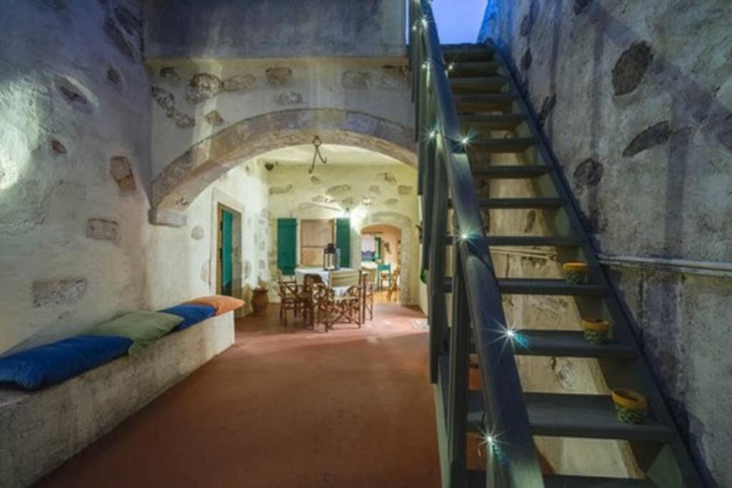 Moundros 1620 Venetian Residence Eksteriør bilde